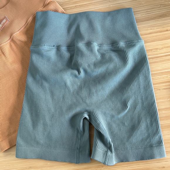 Bo + Tee Ribbed Biker Shorts Bundle Two Pairs Size XS - Picture 3 of 8